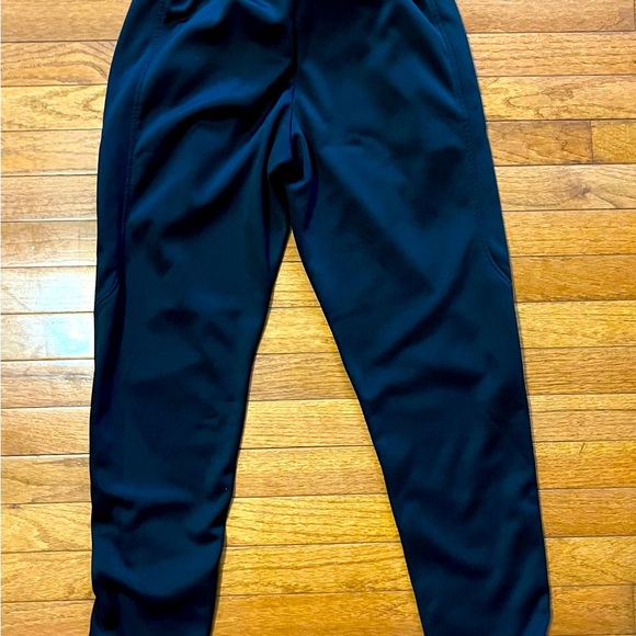 Under armor Men’s athletic pants - Picture 5 of 5